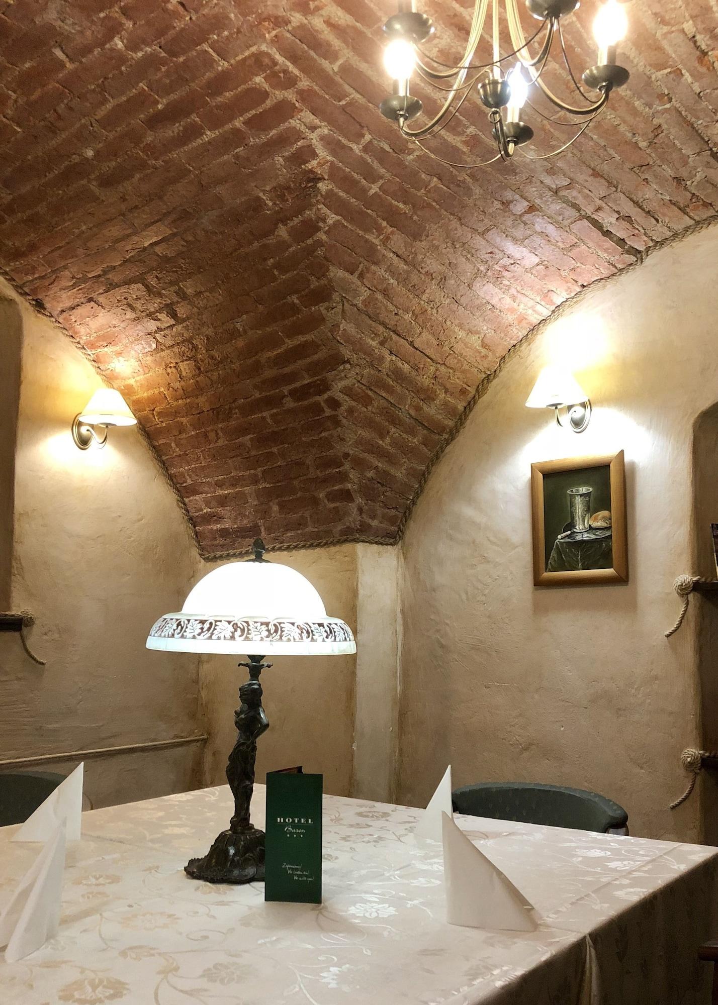Hotel Baron Karczma Grodzka 51/51