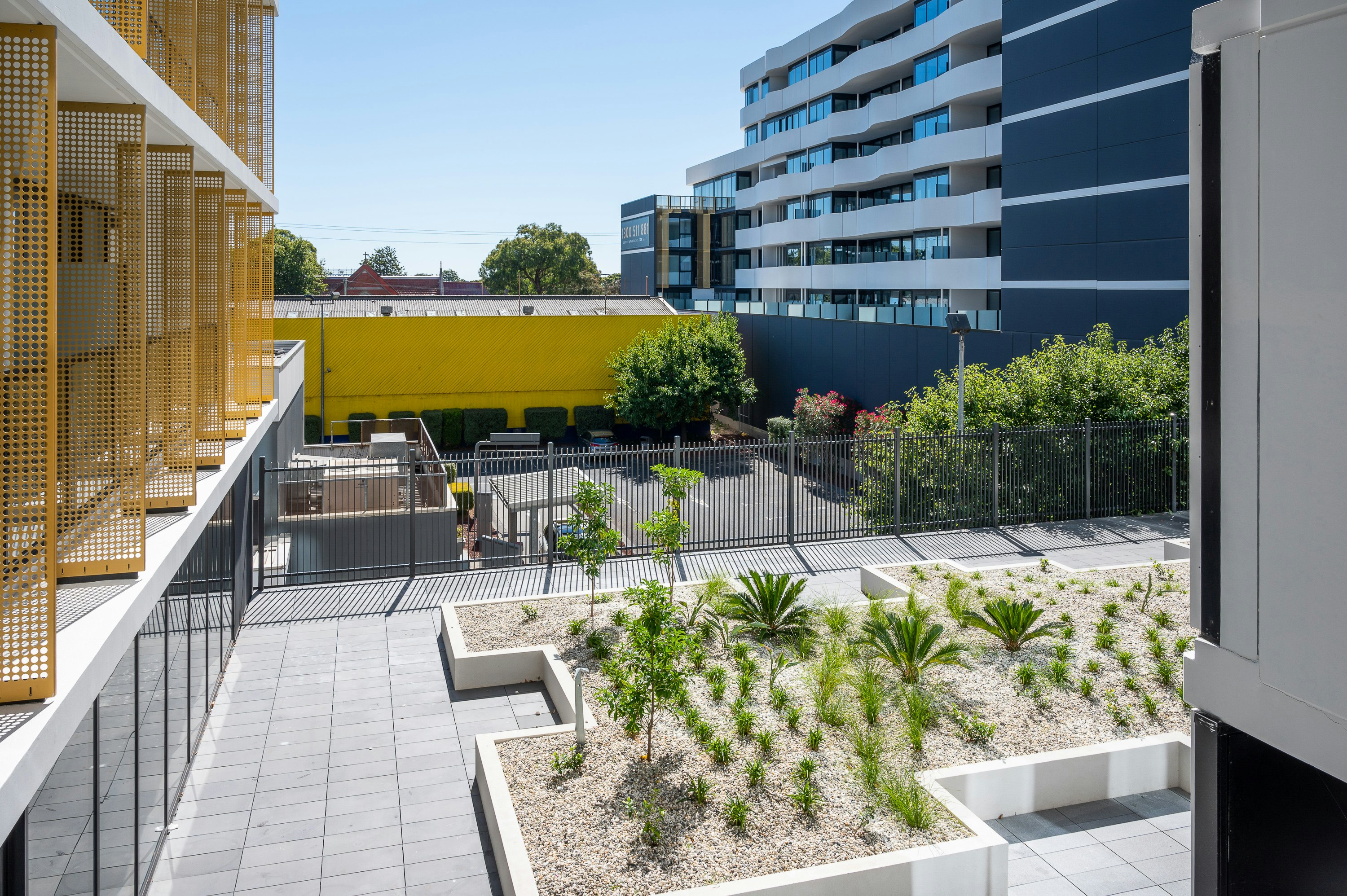 Oros Hotel and Apartments 26/30