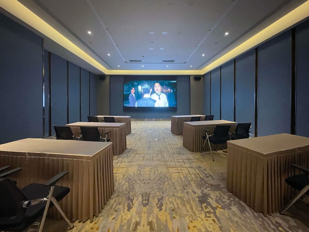 Mercure Shijiazhuang People Square 70/80