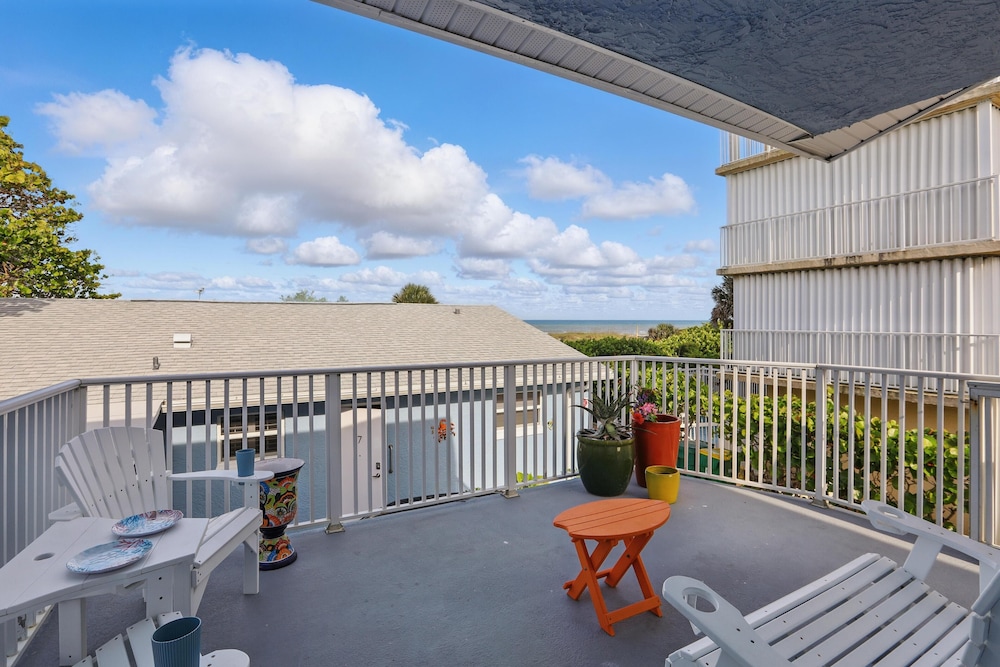 Coco Sands Beachside Cottages 54/63