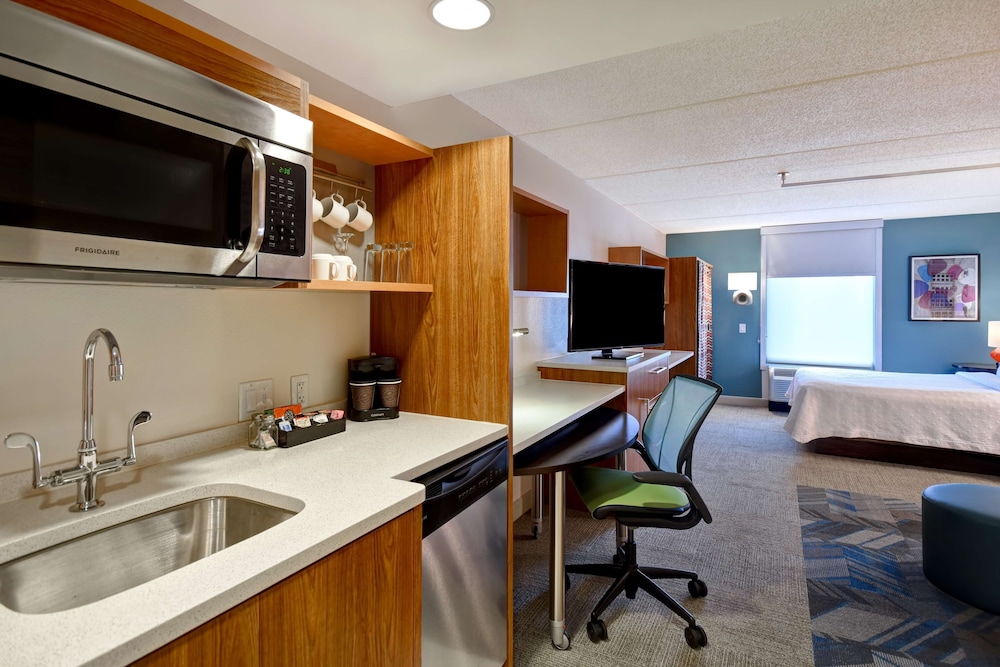 Home2 Suites by Hilton Nashville Vanderbilt TN 37/49