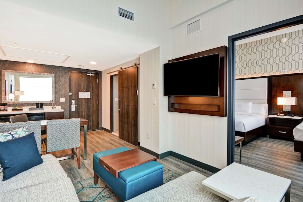 Embassy Suites By Hilton Plainfield Indianapolis Airport 7/70