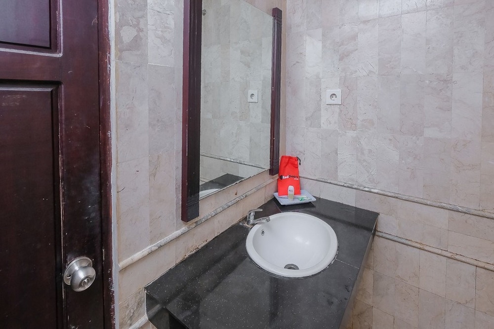 RedDoorz Plus near UIN Banjarmasin 31/52