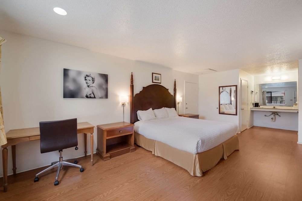 Americas Best Value Inn Lockhart TX (ex OYO Hotel) 8/40