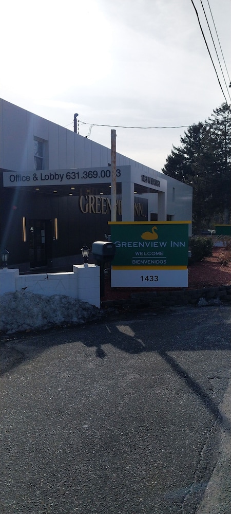 Greenview Inn Riverhead 65/68