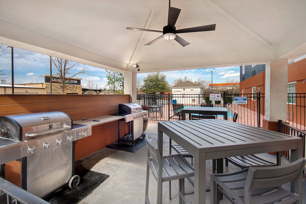 CANDLEWOOD SUITES COLUMBIA-FT. JACKSON 45/62