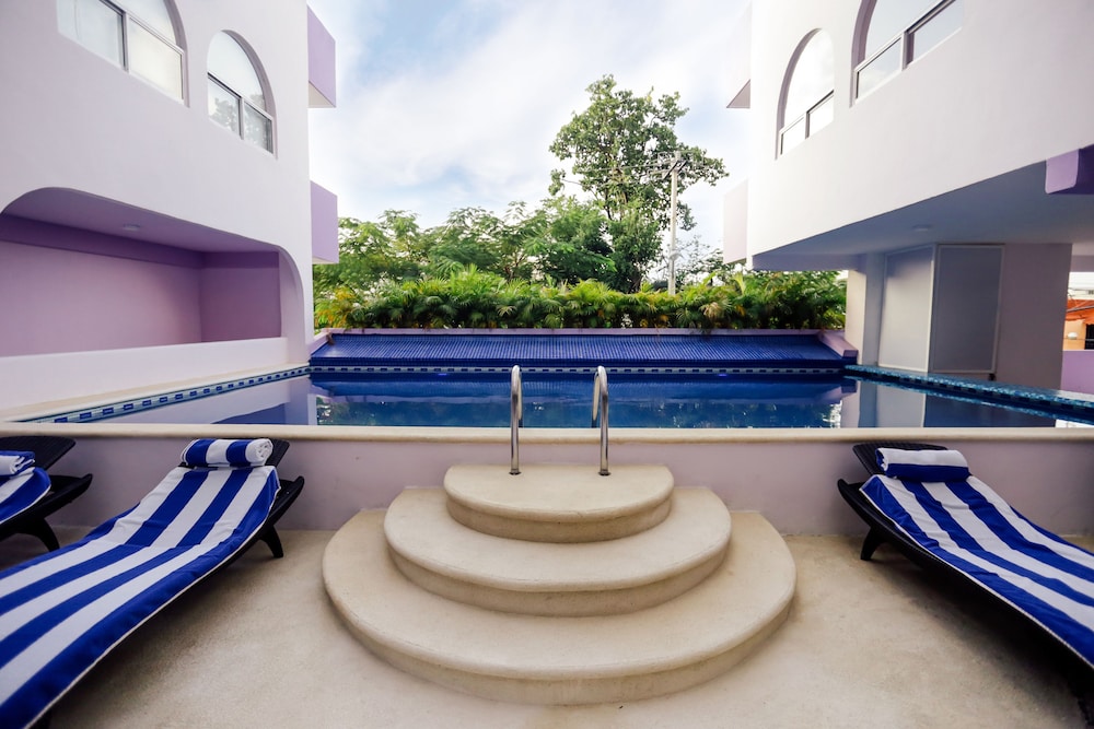 Hotel Kavia 33/41