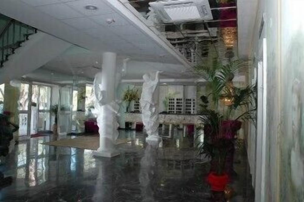 Domizia Palace Hotel 3/62
