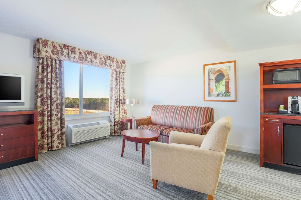 Hilton Garden Inn Roanoke Rapids 34/47