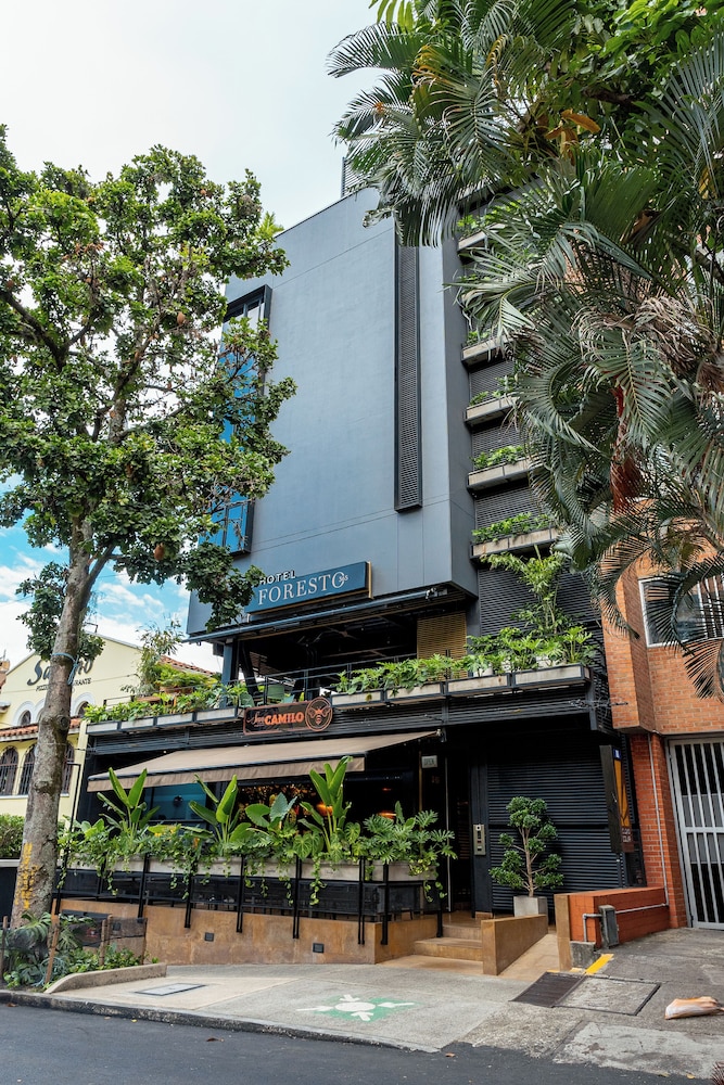 Hotel Ciudad Solar 5/50