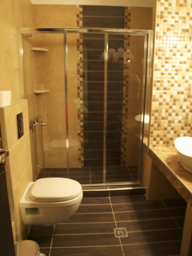 Fanari Hotel 33/40