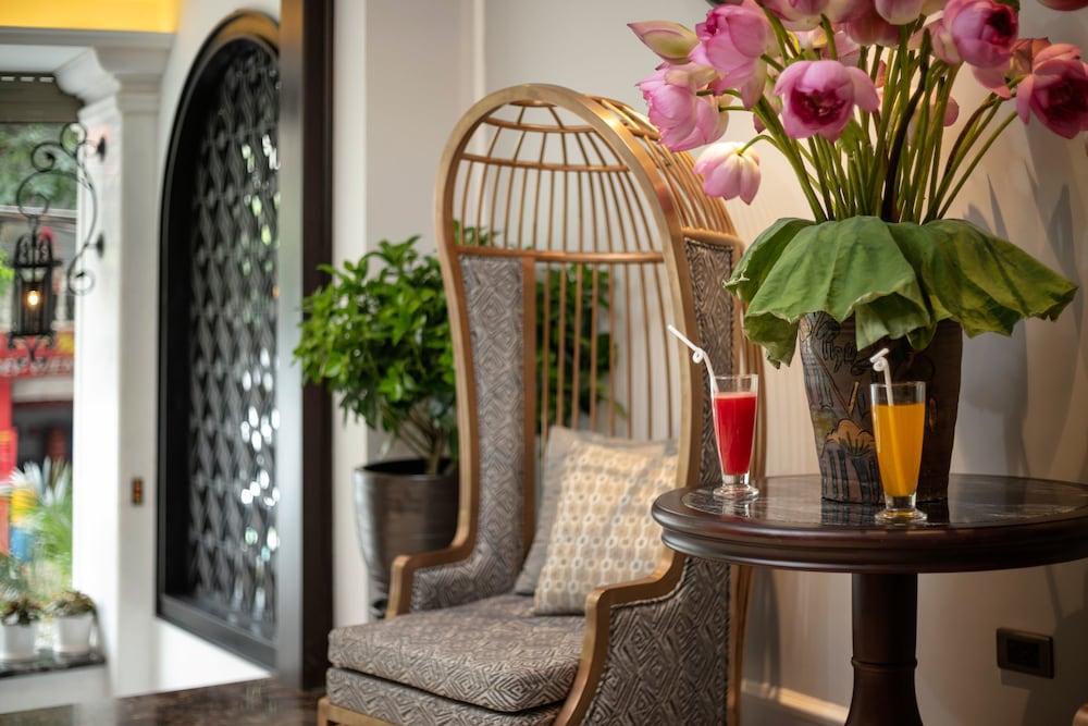 Canary Hanoi Hotel 5/43