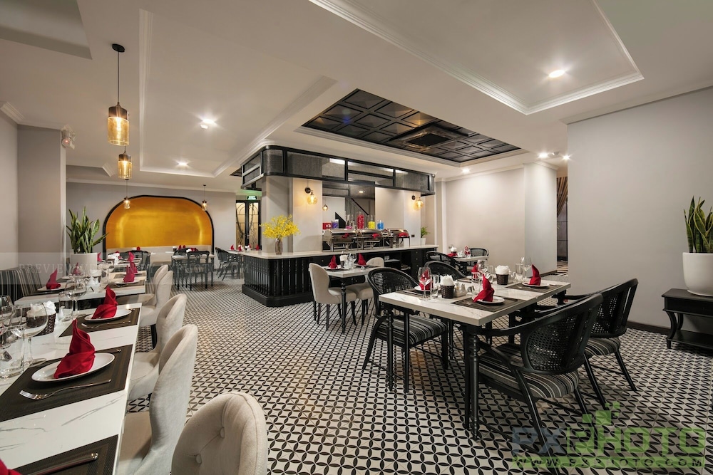 Hanoi Paradise Center Hotel & Spa 20/23