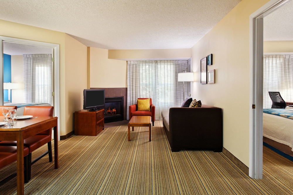 Residence Inn Houston Sugar Land 20/30