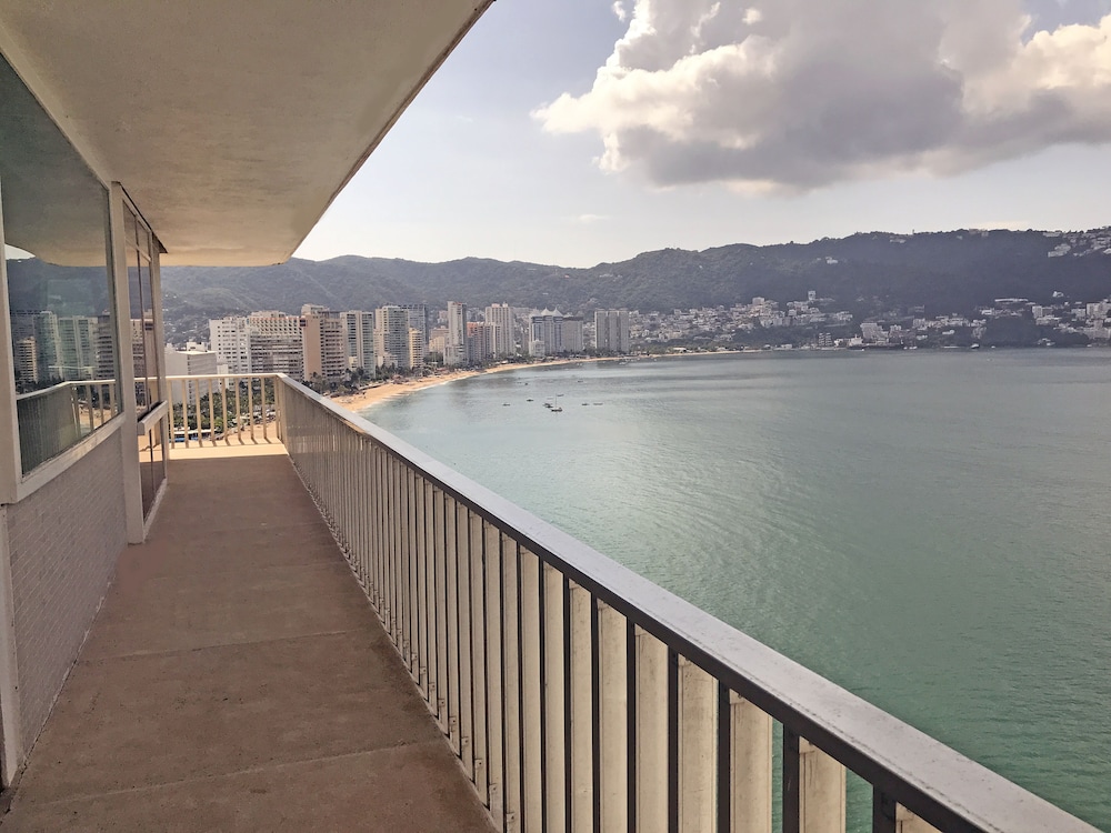 hotel el presidente acapulco