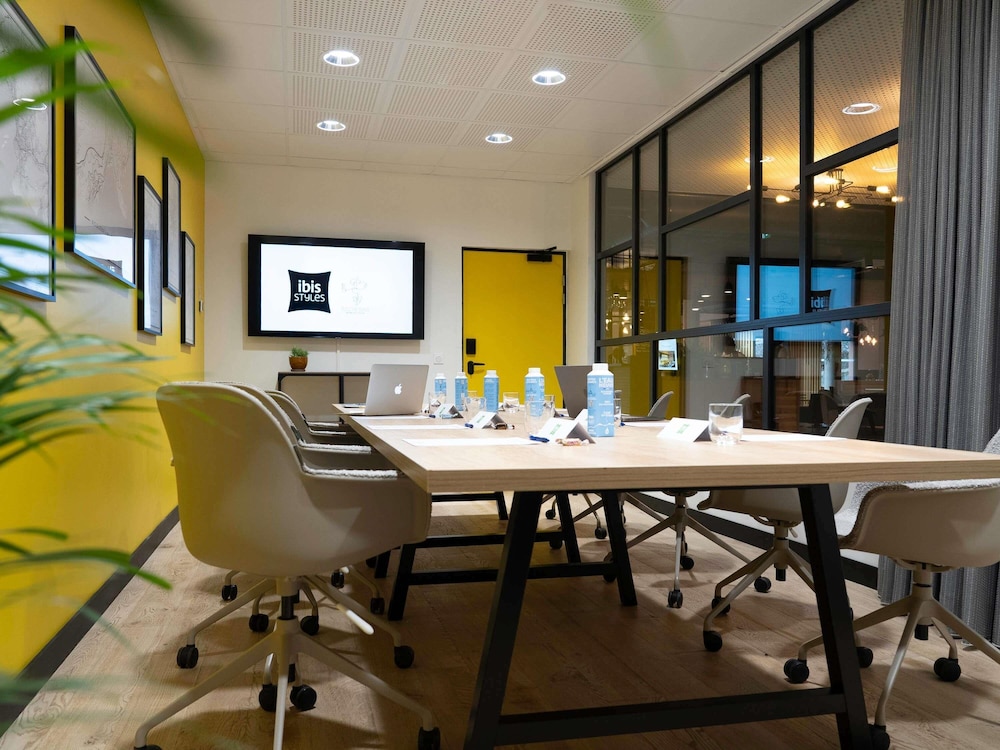 Ibis Styles Dreux Centre Gare 44/50