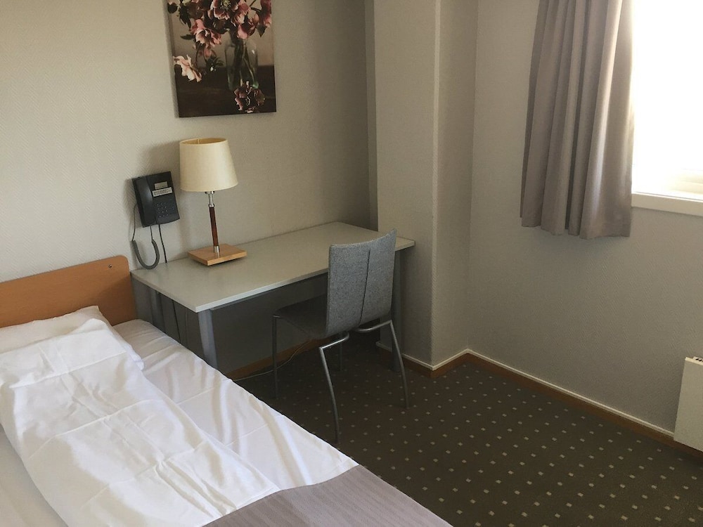 Sandefjord Motor Hotel 11/25