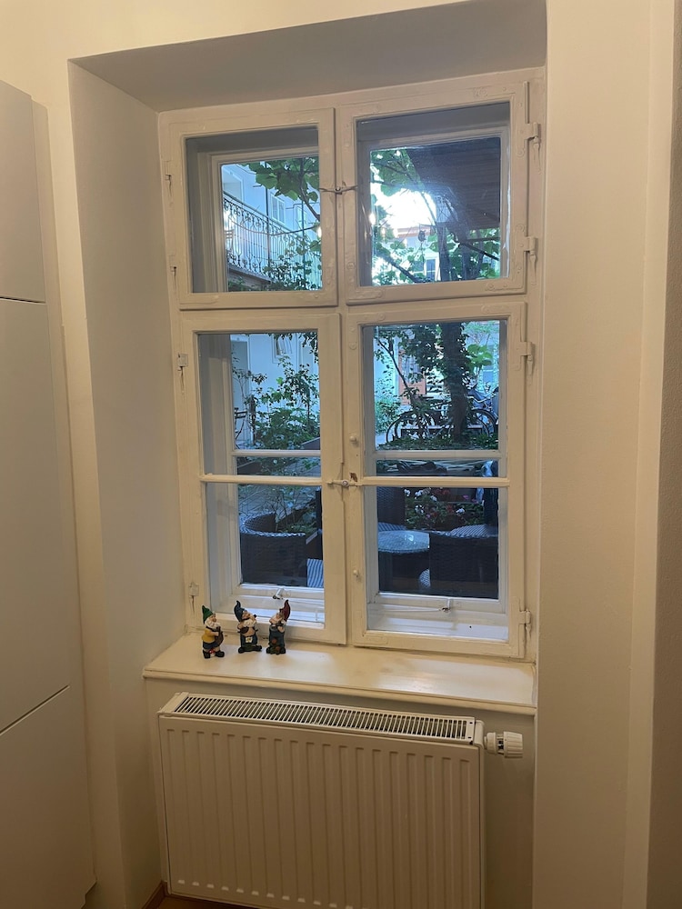 Kimi Apartments 24/50