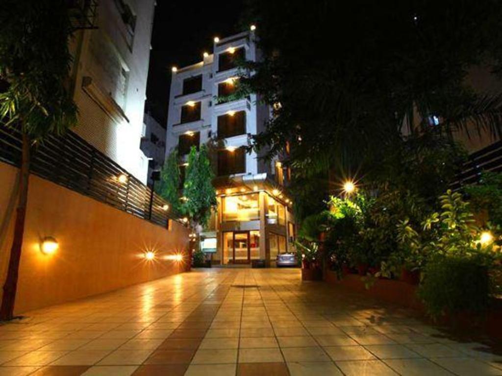 HOTEL ACCOLADE 28/28
