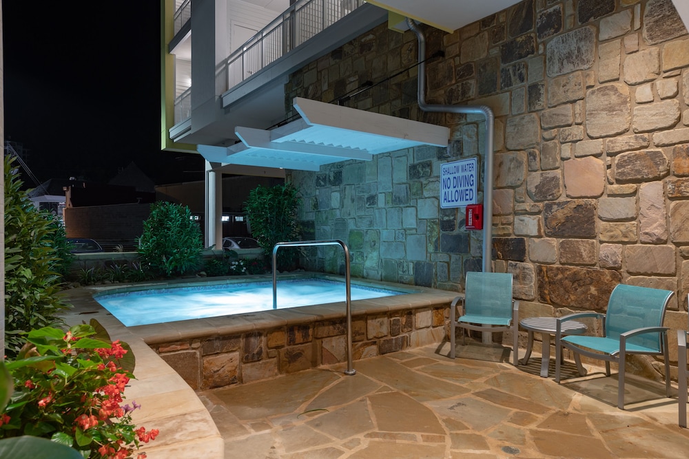 Margaritaville Resort Gatlinburg 36/75