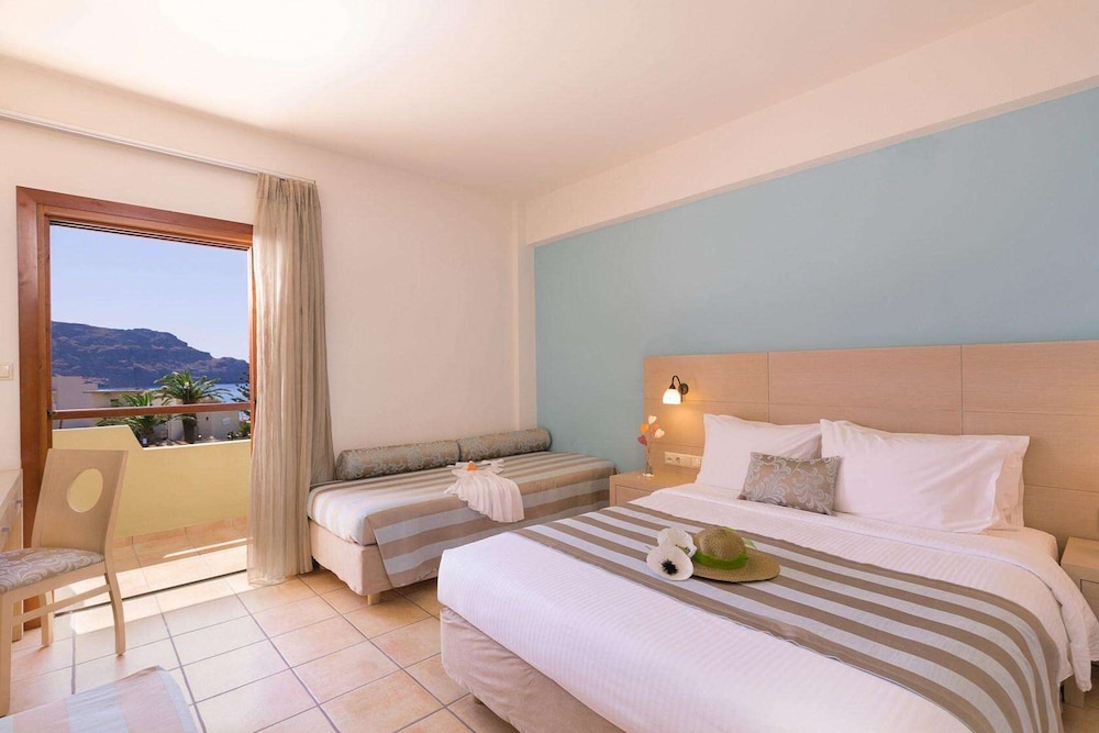 Alianthos Estate Resort 37/79