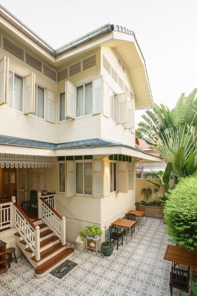 Baan Dinso Hostel 3/51