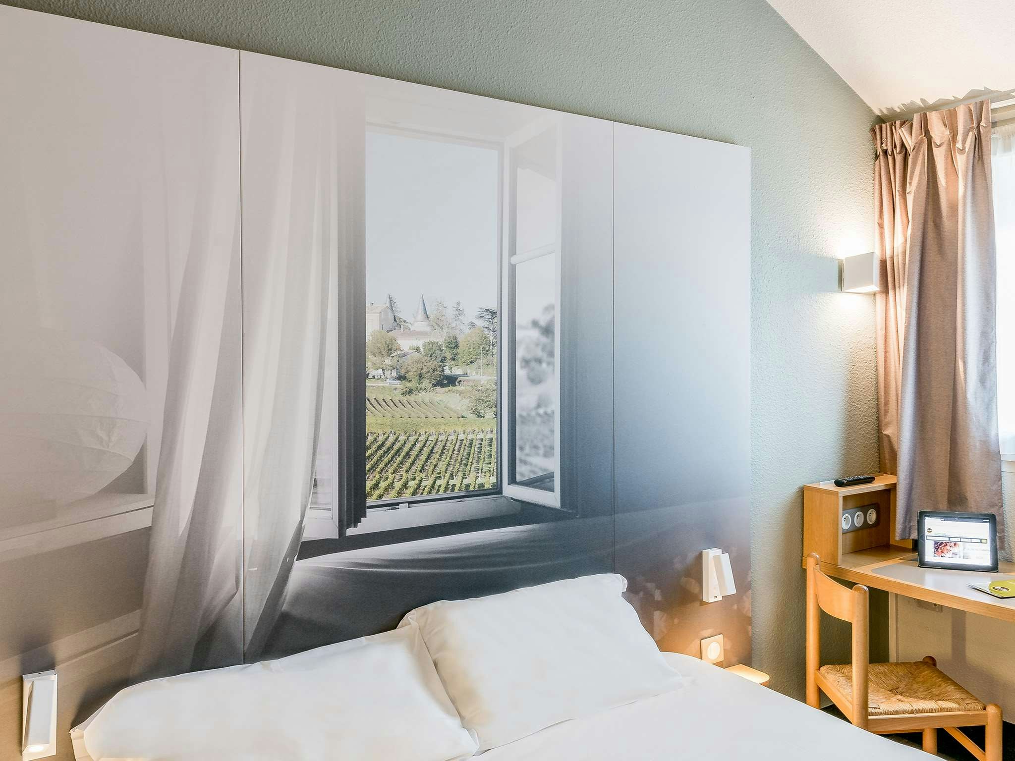B&B Hotel Bordeaux Merignac Hotel De Ville 10/18