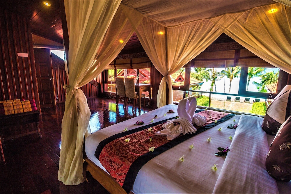 Erawan Villa Hotel 10/50