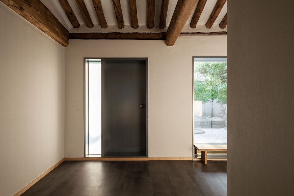 Hanok Residence Hotel Side 18/53