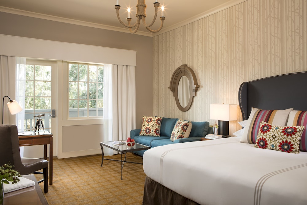 غرفة ديلوكس بسرير كينج بإطلالة على النهر، River Terrace Inn 4/10