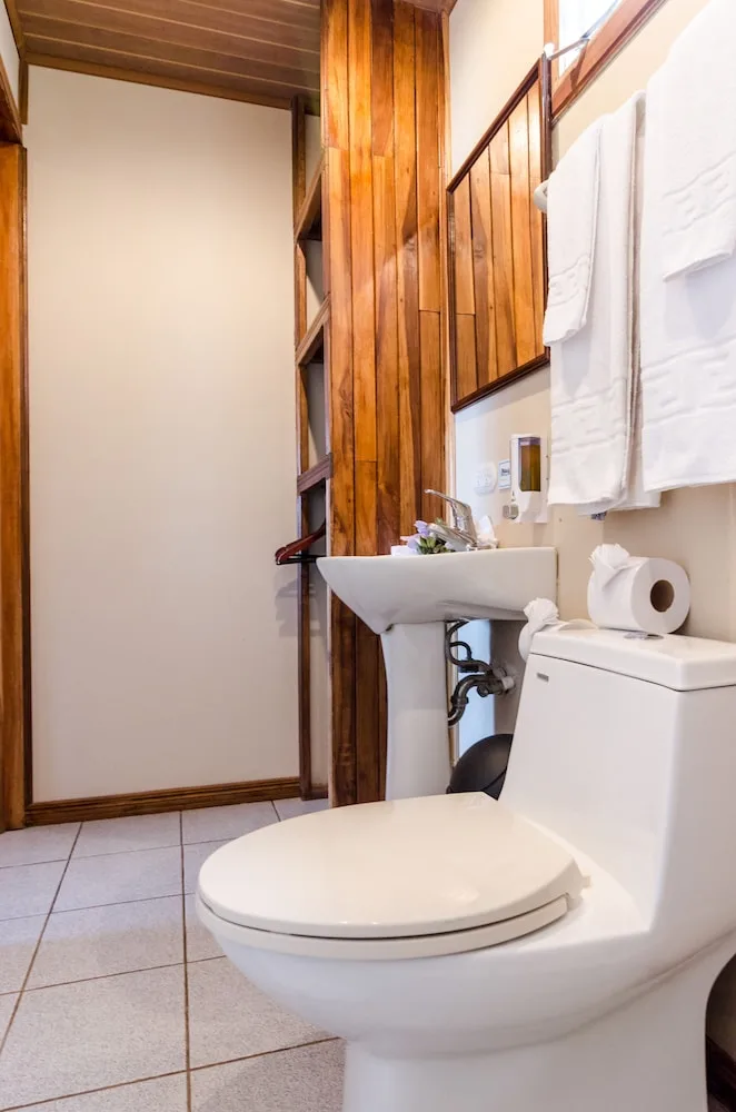 Monteverde Country Lodge 71/72