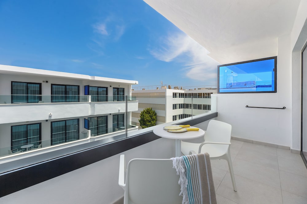 Apartamentos Vibra Jabeque Blue - Adults Only in IBIZA