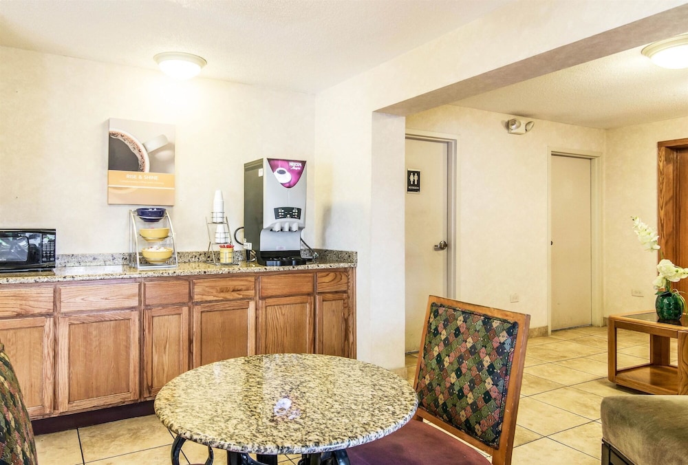 Motel6 Alsip, IL 46/58