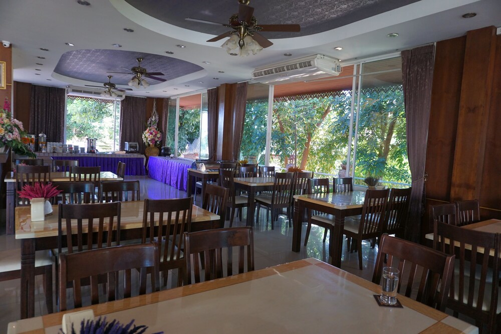 Kirimathani Hotel 26/38