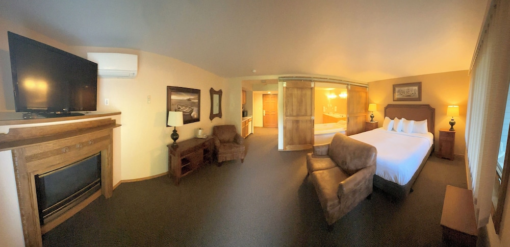 Lodge at Leathem Smith 24/61