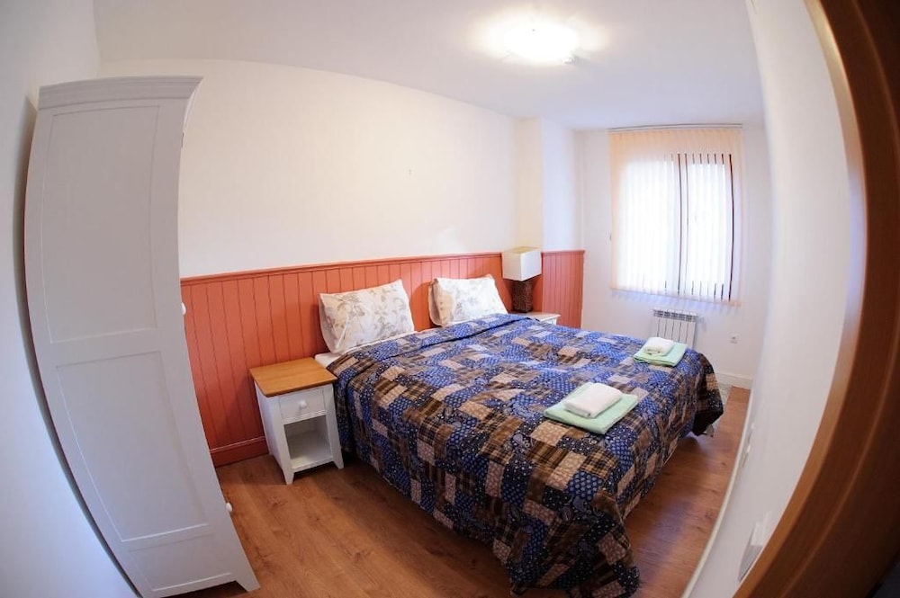 3 BEDROOMS, APARTMENT