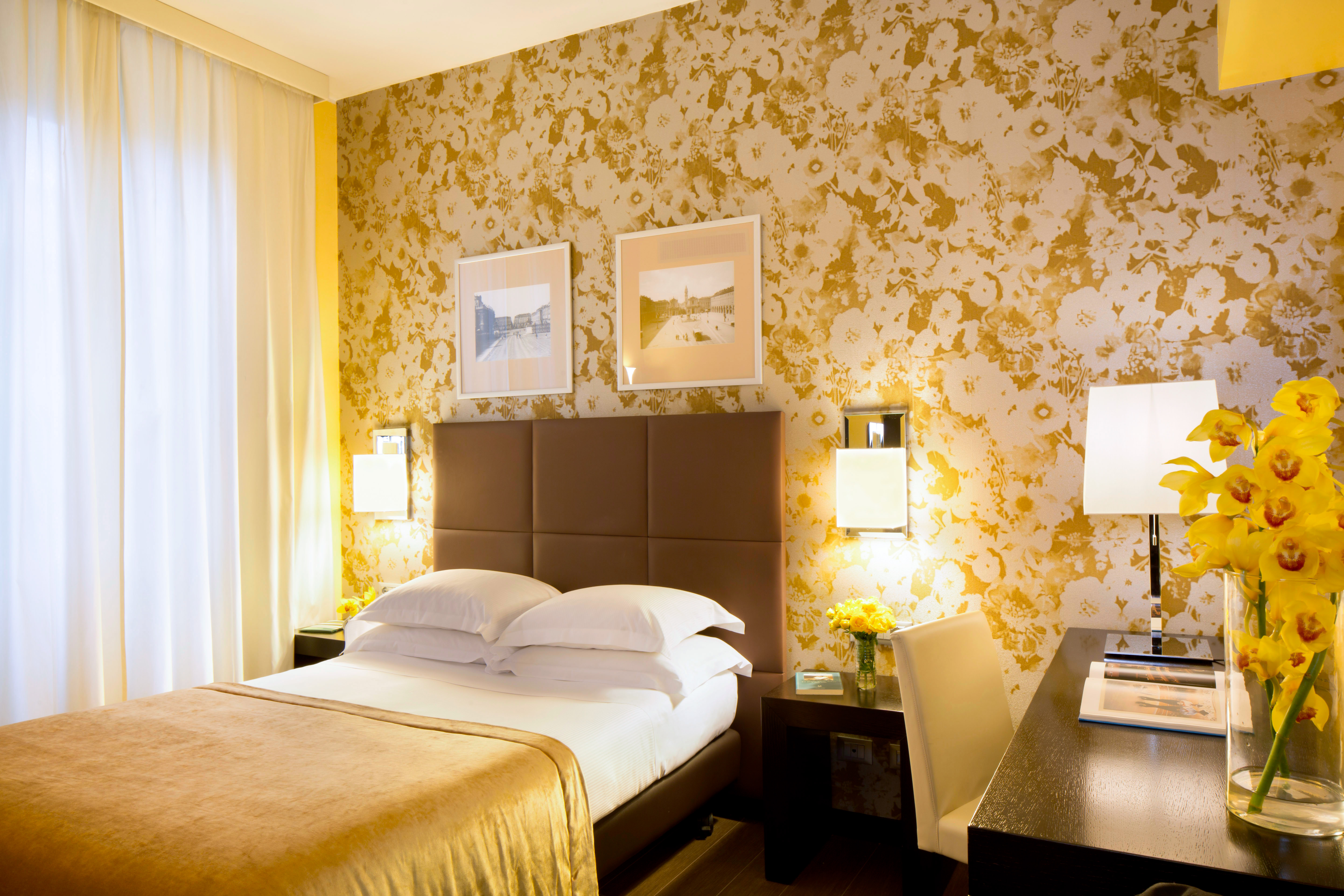 غرفة كلاسيكية بسرير مزدوج أو سريرين منفصلين