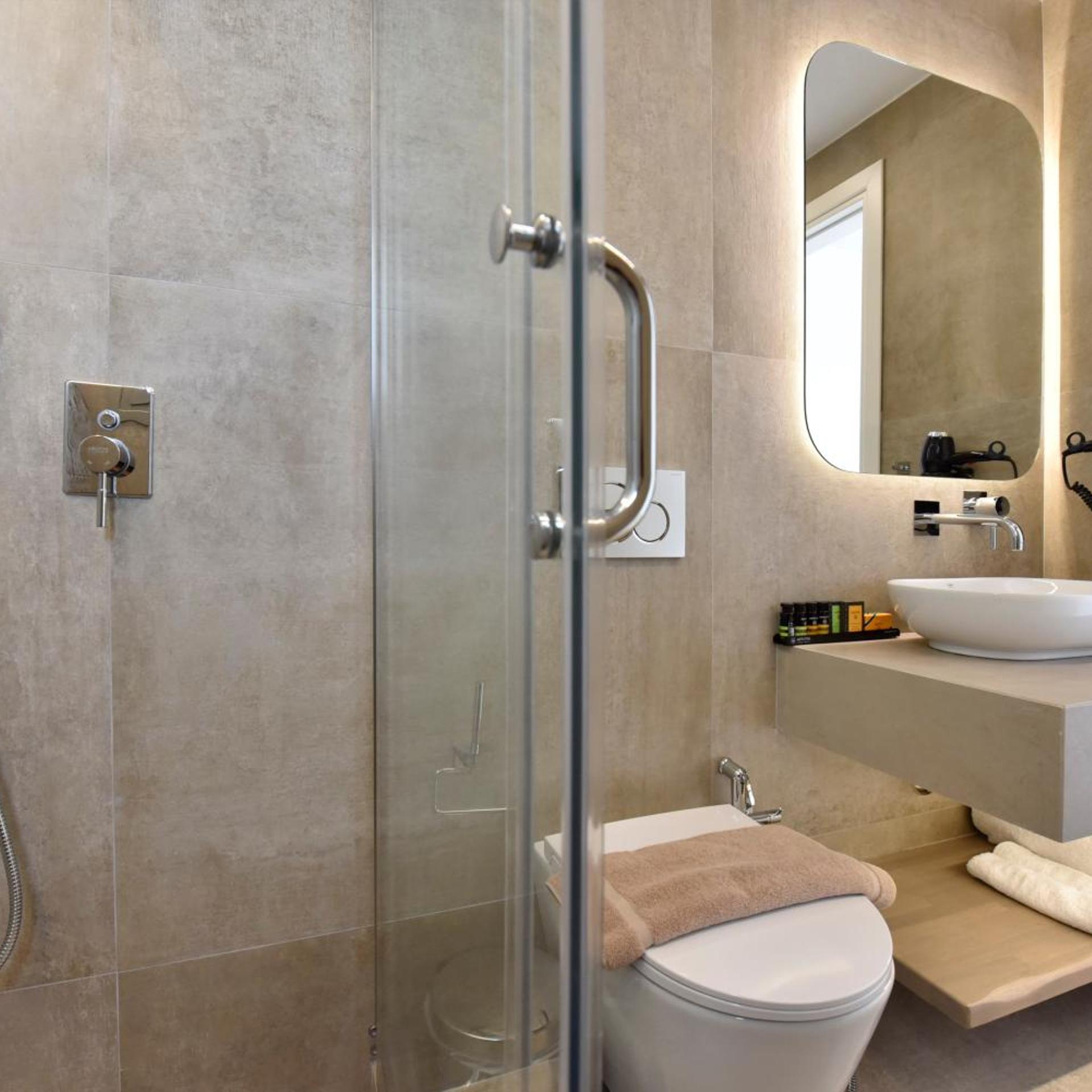Anais Milos Suites 55/60