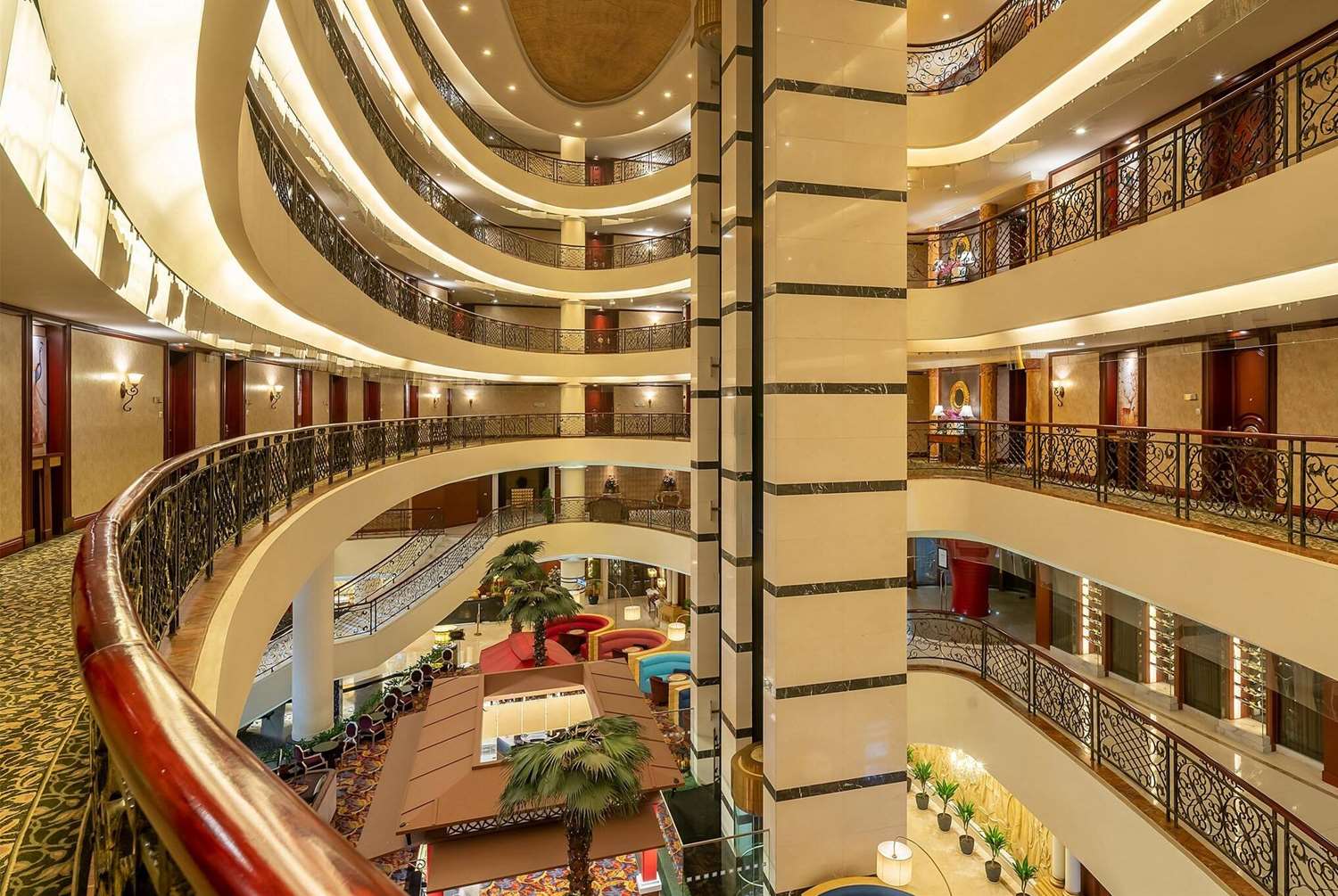 Wyndham Shanghai Hongqiao 4/21