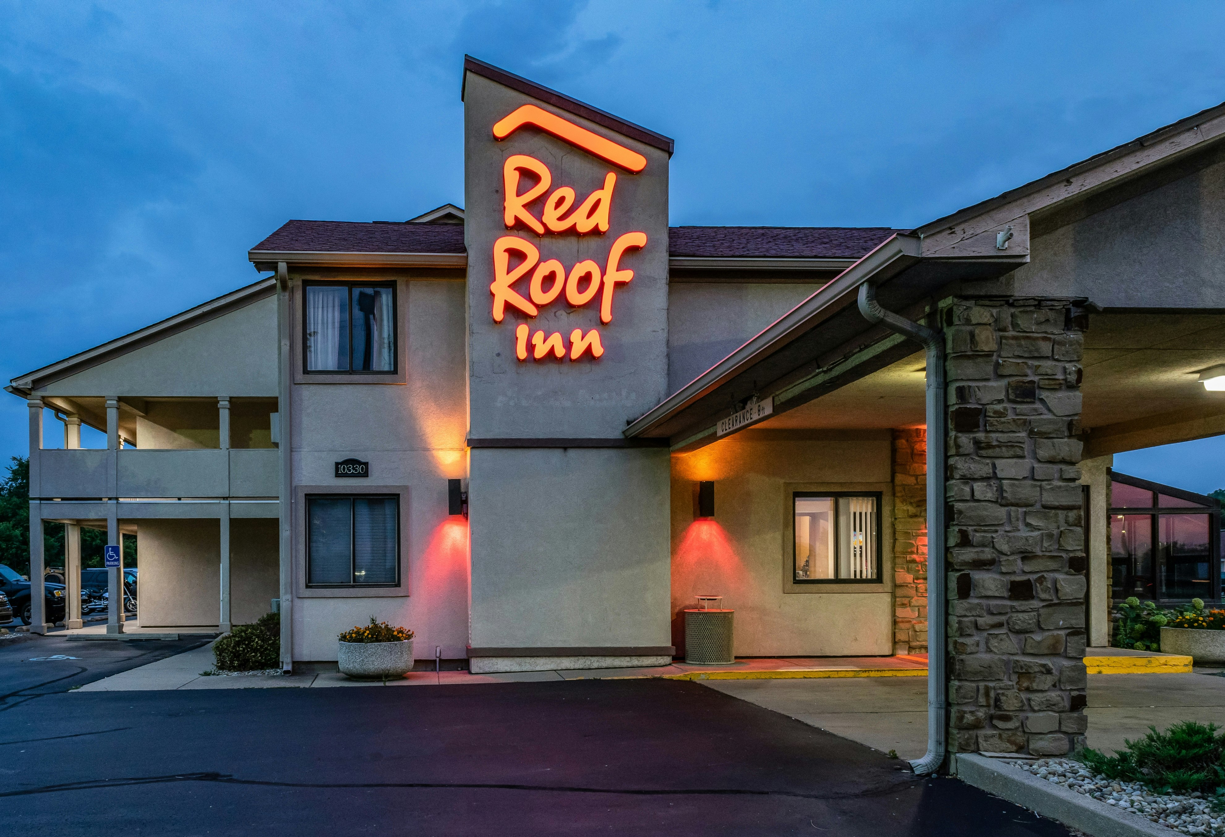 Red Roof Inn Columbus - Taylorsville 25/25
