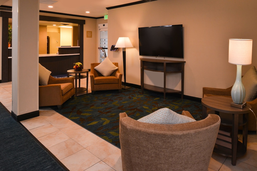 Candlewood Suites Boise Towne Square 31/47