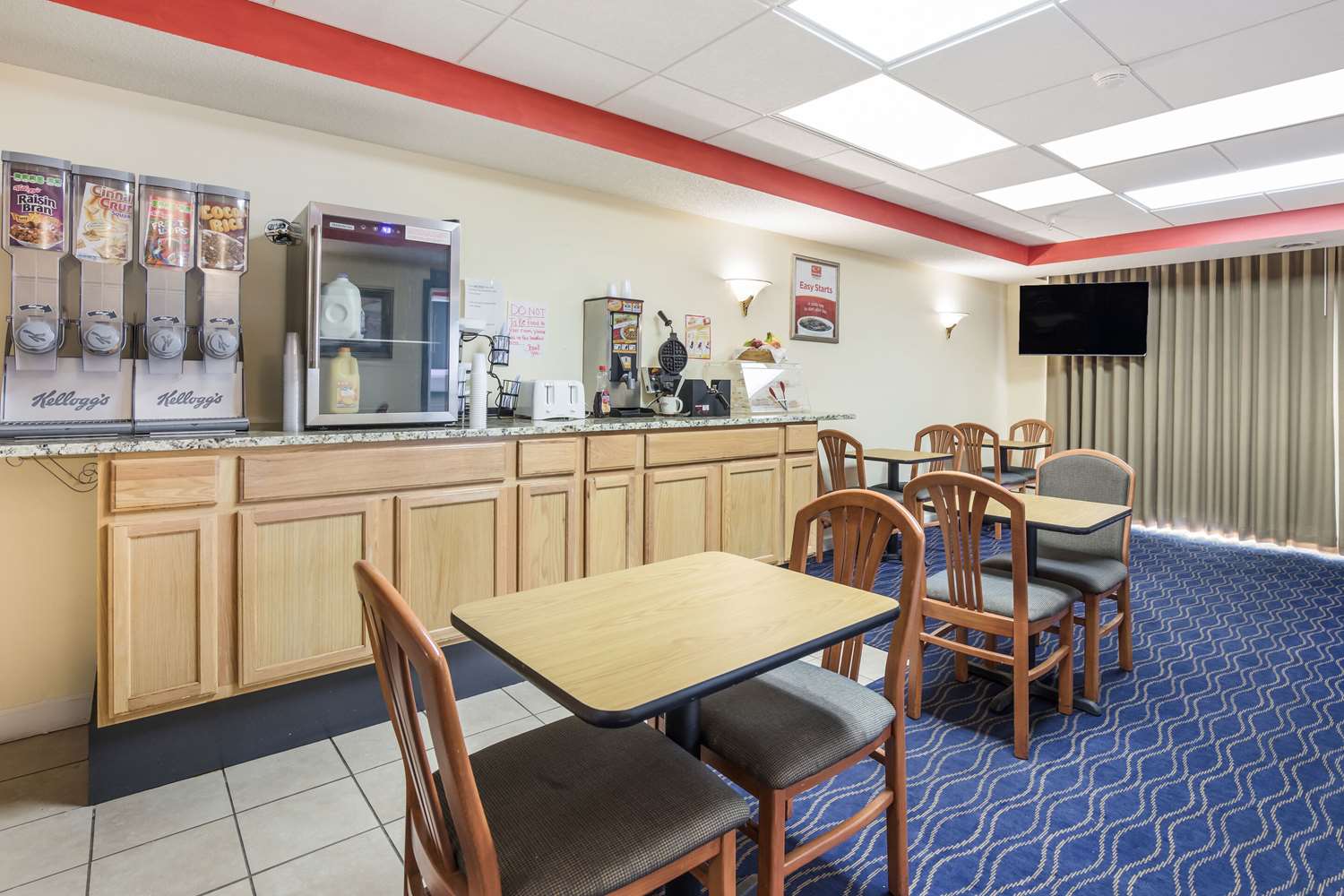 Econo Lodge Morristown West 16/19