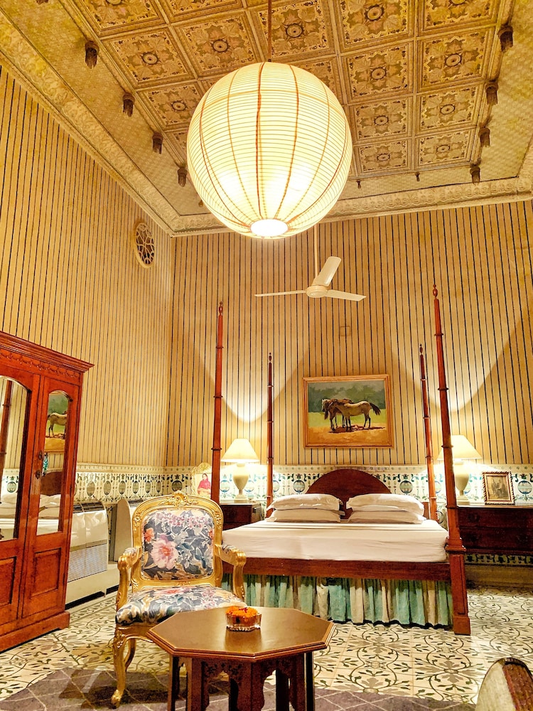 BHANWAR NIWAS HOTEL 35/45