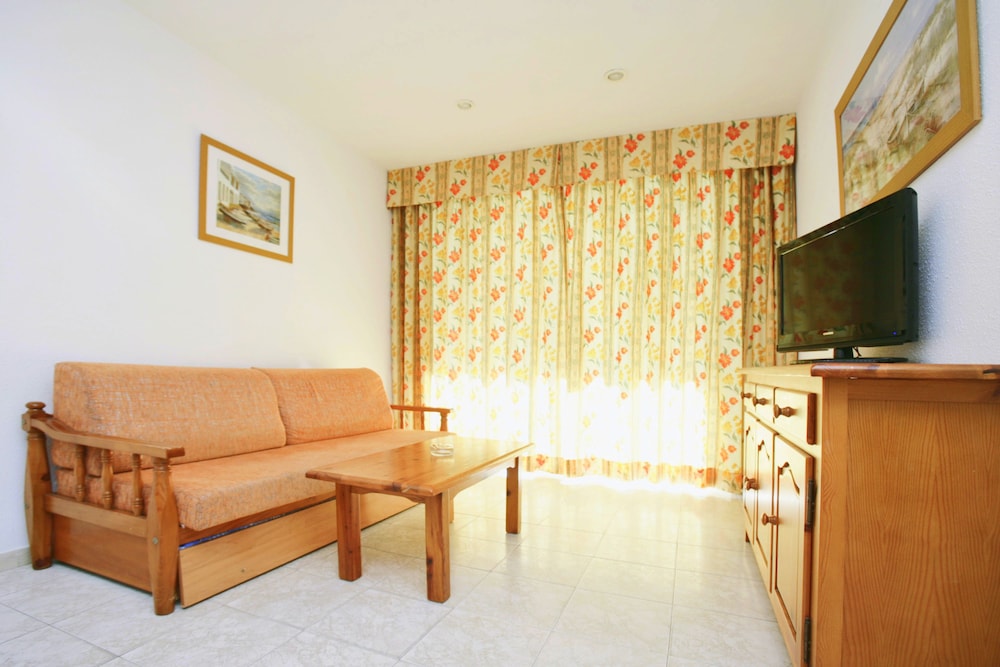 Zahara Rentalmar Apartments 6/13