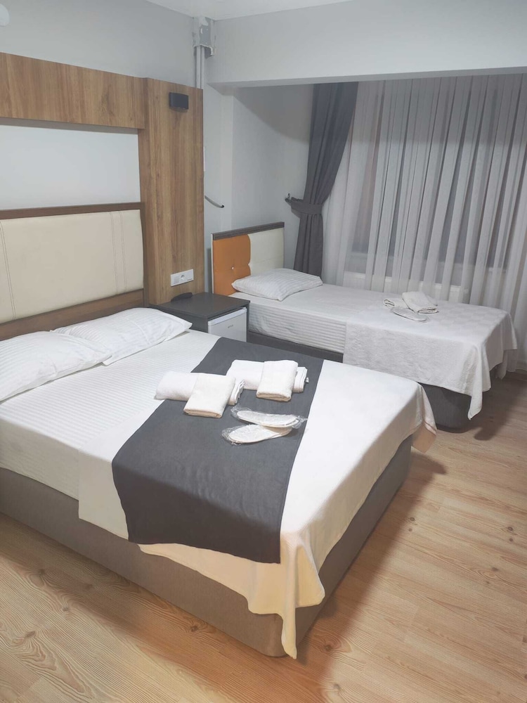 Demir Otel Restaurant 13/41