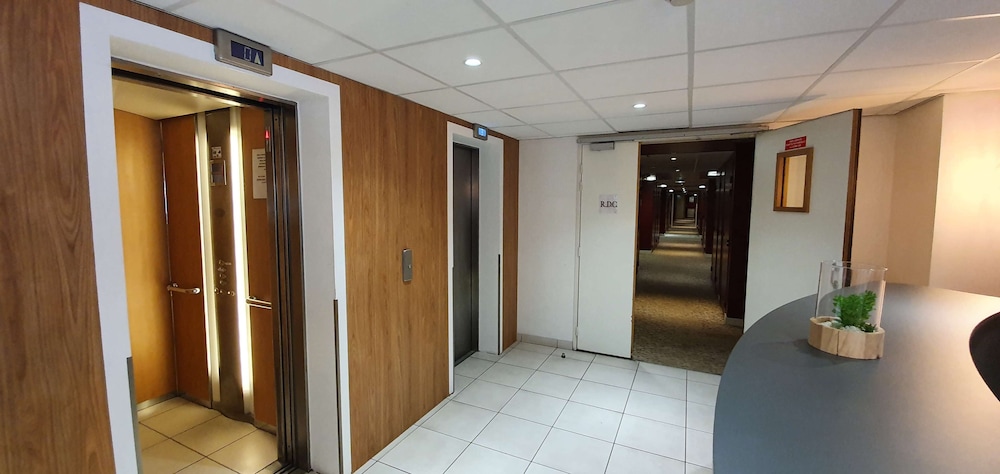 lobby