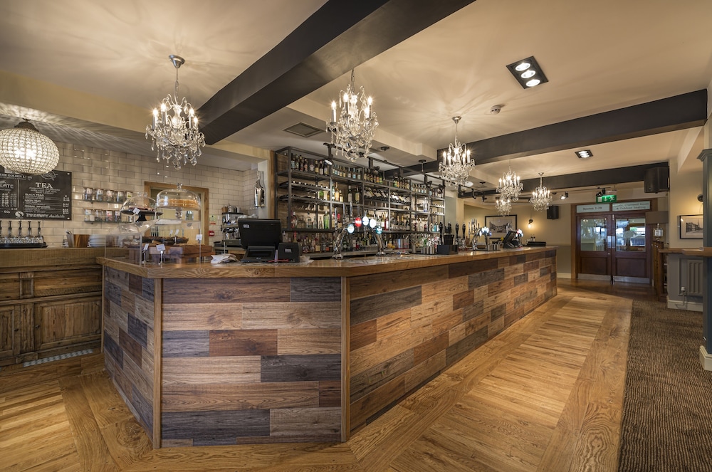 The Golden Lion 13/66