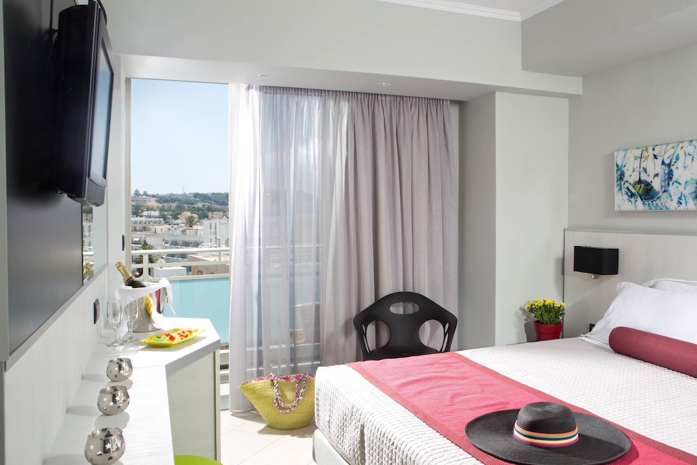 1 BEDROOM, CLASSIC, SUITE, DOUBLE BED, SOFA