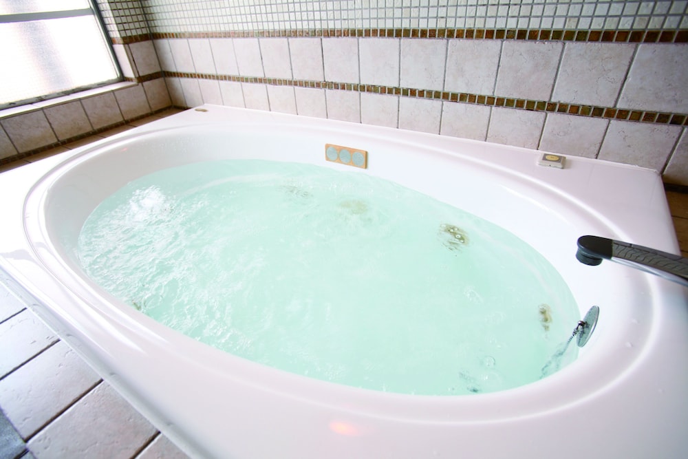 swimming pool spa