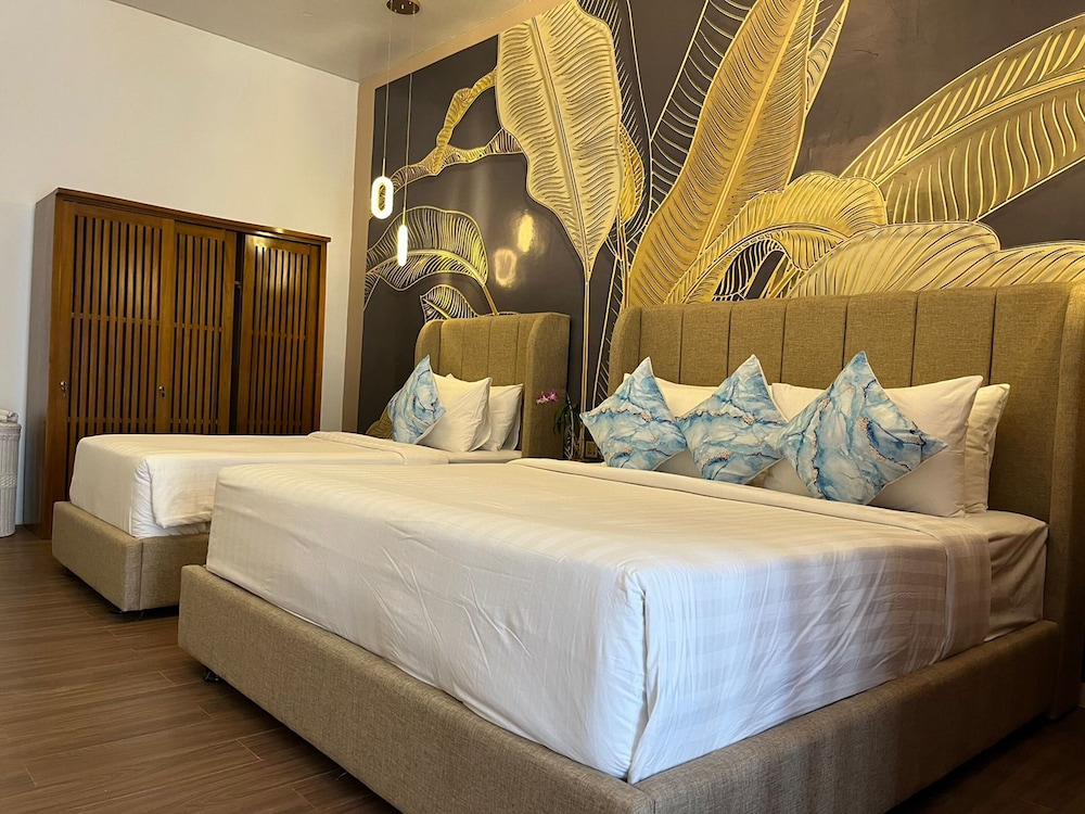 1 BEDROOM, SUITE, TRIPLE